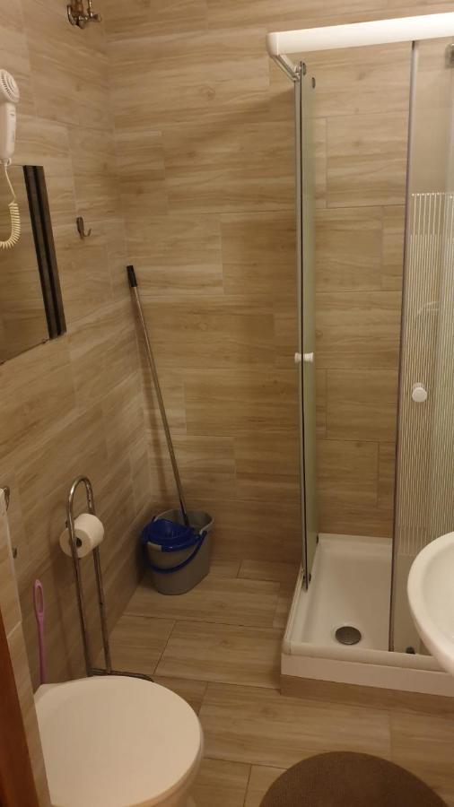 apartman Deisi Boedapest Buitenkant foto