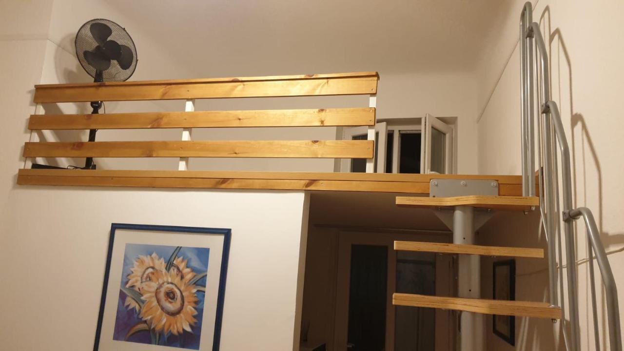 apartman Deisi Boedapest Buitenkant foto