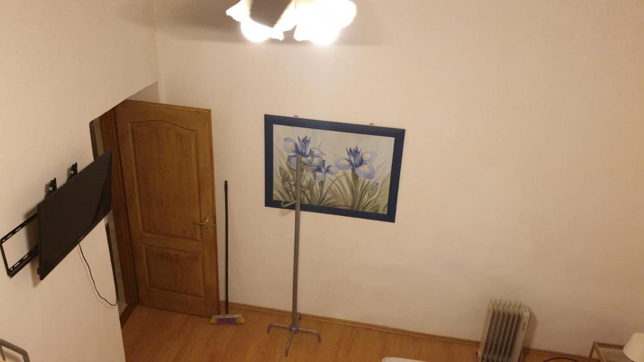 apartman Deisi Boedapest Buitenkant foto
